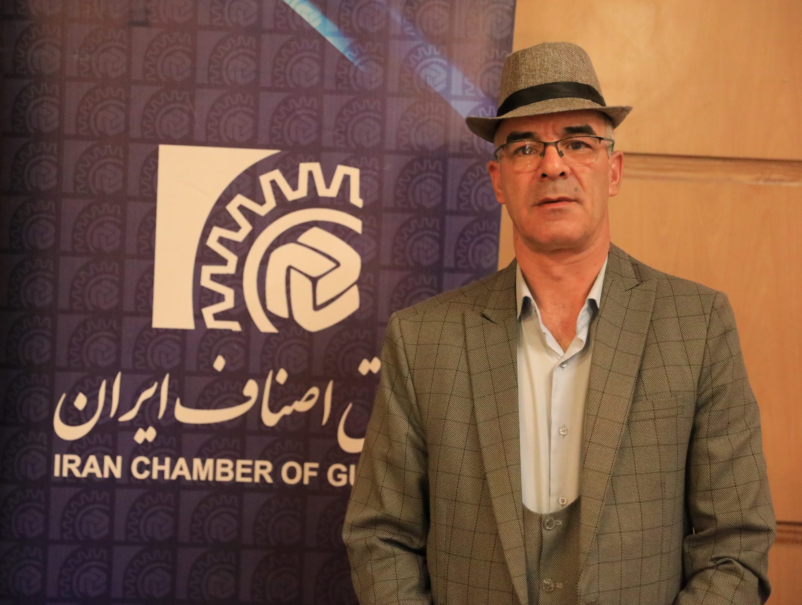 ضعف درآمدی کارفرمایان صنفی، متخصصان را از بازار کار خارج کرده است