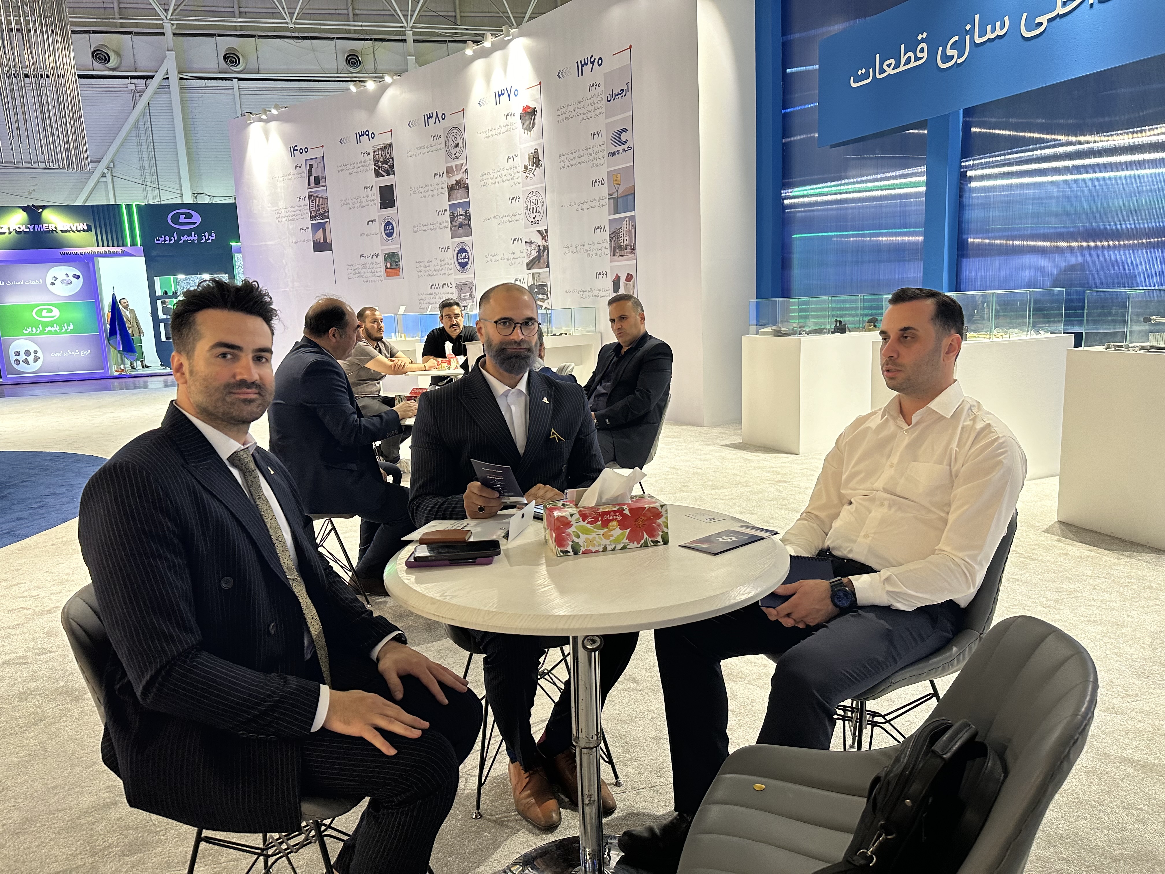 حضور تیم صنعتیار ایران در غرفه شرکت کروز