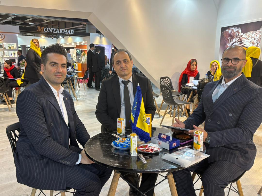 حضور تیم صنعتیار ایران در شرکت جهان پارت آریا در سومین روز نمایشگاه بینالمللی خودرو