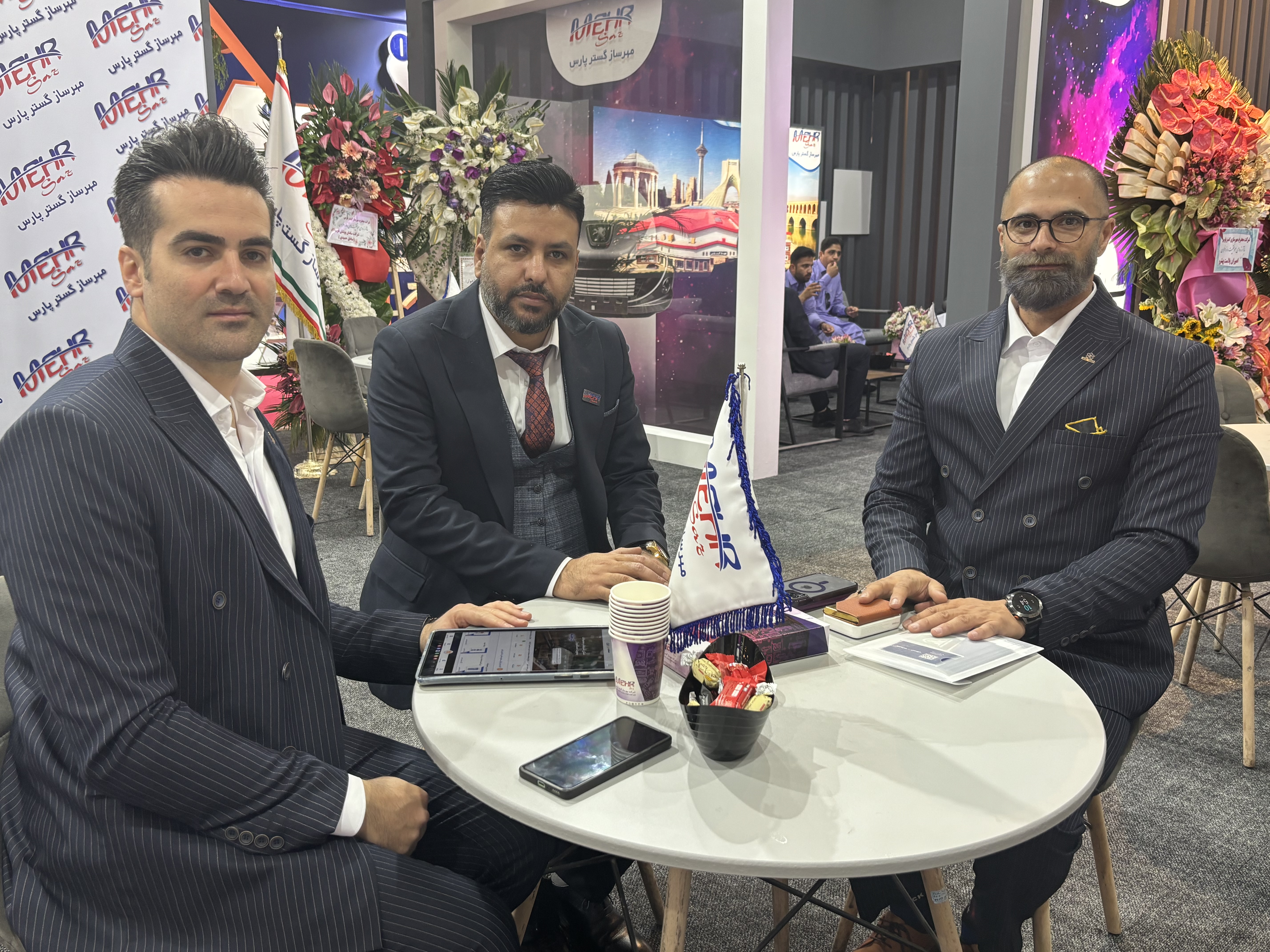 حضور تیم صنعتیار ایران در غرفه شرکت مهرساز گستر پارش